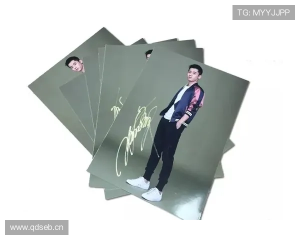 张继科随手发了张家居照，他那拖鞋我一个月工资都买不起